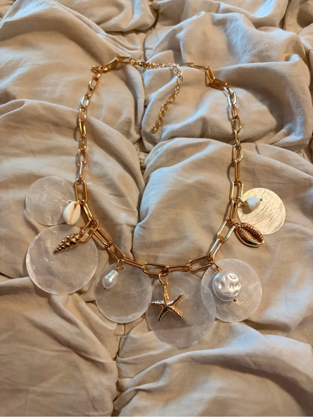 Free People gold link